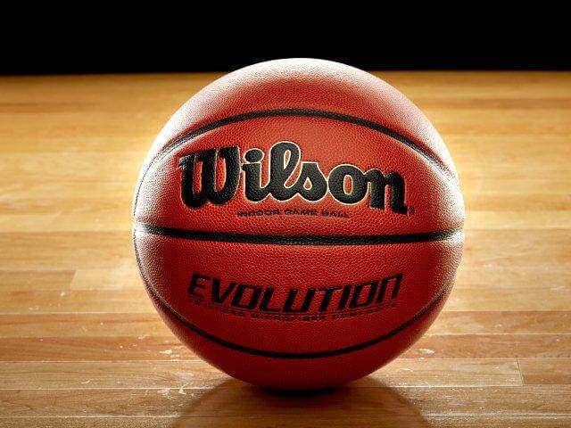 Wilson evolution vs Baden elite (size 6): which basketball is better for French clubs in 2025?